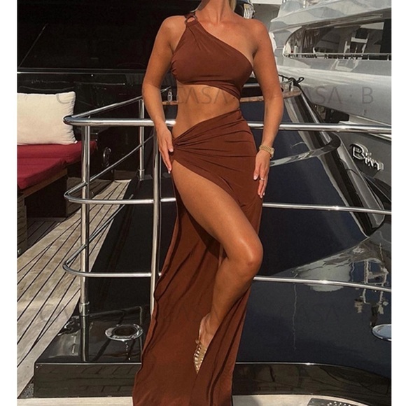 CASA B| Skylar Side Cut-Out High Slit Maxi Dress - Picture 14 of 14